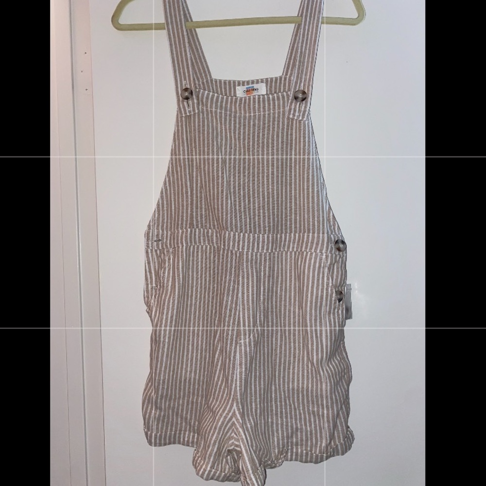 Linen overall shorts